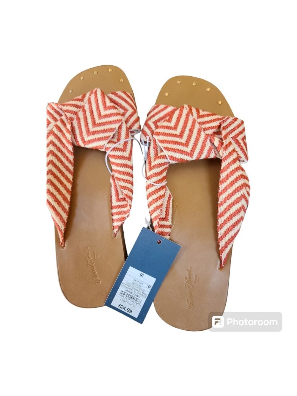 Universal Thread Red Sandals Size 9.5 New